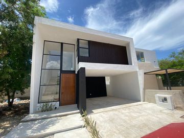 Casa lista para vivir en el norte de Merida, en privada Altozano