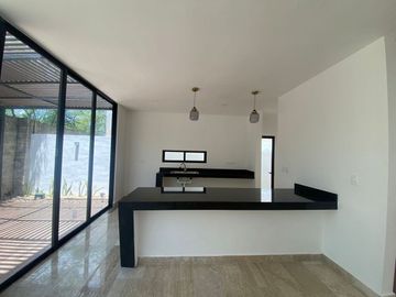Casa lista para vivir en el norte de Merida, en privada Altozano