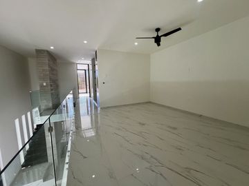 CASA EN VENTA COMPLETAMENTE EQUIPADA PRIVADA TAMARA