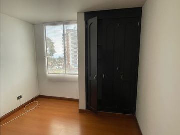Apartamento en arriendo de 67m2 Av Santander