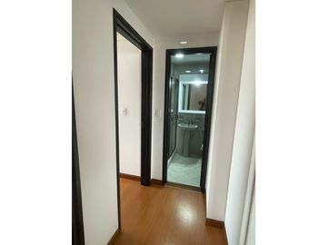 Apartamento en arriendo de 67m2 Av Santander