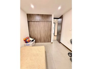 Casa de tres pisos con terraza en venta - Barrio Las Mercedes Palmira