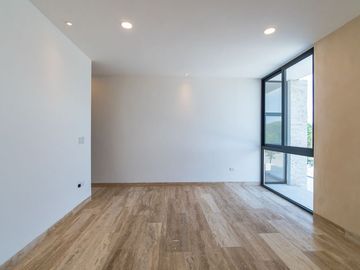 CASA EN VENTA DE 3 RECAMARAS EN PRIVADA TAMARA, ZONA COUNTRY MERIDA
