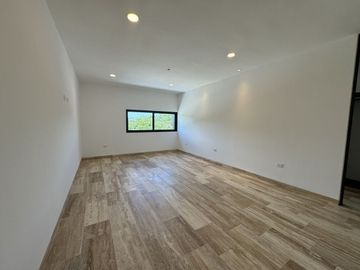 CASA EN VENTA DE 4 RECAMARAS EN PRIVADA TAMARA EN ZONA COUNTRY MÉRIDA