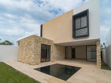CASA EN VENTA DE 4 RECAMARAS EN PRIVADA TAMARA EN ZONA COUNTRY MÉRIDA