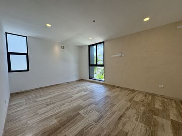 CASA EN VENTA DE 4 RECAMARAS EN PRIVADA TAMARA EN ZONA COUNTRY MÉRIDA