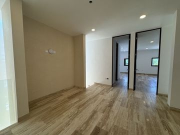 CASA EN VENTA DE 4 RECAMARAS EN PRIVADA TAMARA EN ZONA COUNTRY MÉRIDA
