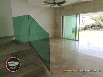 Venta de casa en Lomas de Cocoyoc