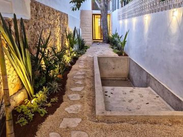 CASA EN PREVENTA A 4 CUADRAS DE PARQUE LA PLANCHA, MERIDA