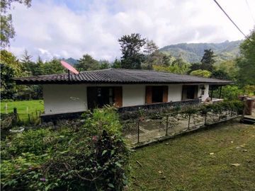 Se Vende Casa Campestre En Valle De Cocora
