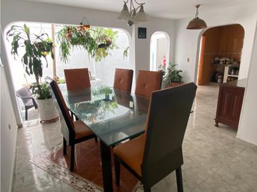 SE VENDE CASA DE 3 PISOS CANEY CR 8587285