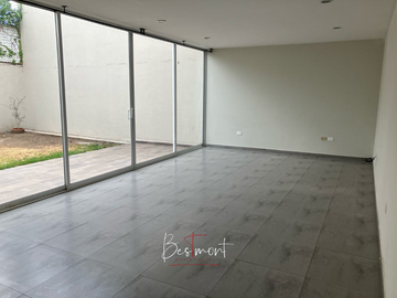 Casa en venta en Fracc. Los Almendros, Santiago Momoxpan
