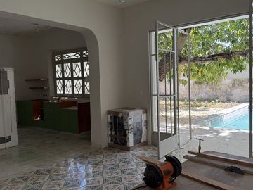Venta de Casa en Conjunto Residencial de Lujo en Itzimná con piscina