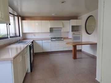 Se vende excelente casa en conjunto en parques de la herradura (V)