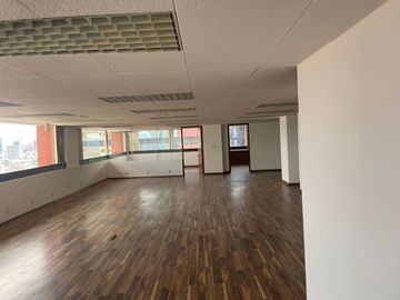 Oficinas con vista panoramica.