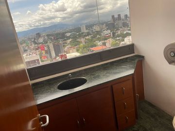 Oficinas con vista panoramica.