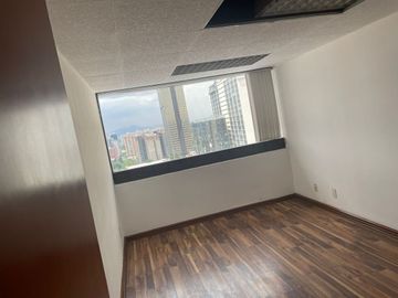 Oficinas con vista panoramica.