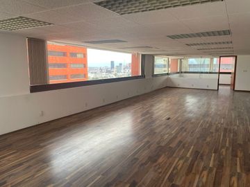 Oficinas con vista panoramica.