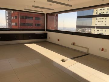 Oficinas, vista panorámica.Impecables.