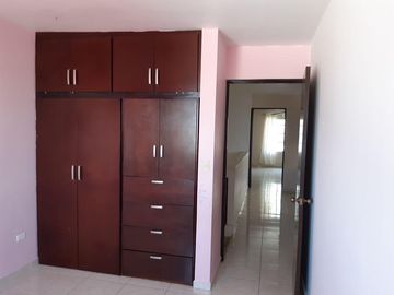 CASA EN VENTA REAL DE LA SILLA GUADALUPE ZONA GALERIAS DE CAMINO REAL