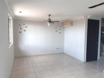CASA EN VENTA REAL DE LA SILLA GUADALUPE ZONA GALERIAS DE CAMINO REAL