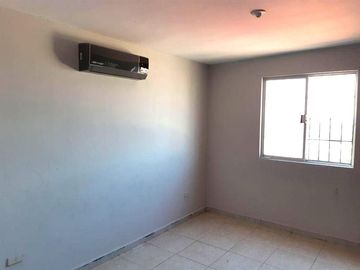CASA EN VENTA REAL DE LA SILLA GUADALUPE ZONA GALERIAS DE CAMINO REAL