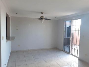 CASA EN VENTA REAL DE LA SILLA GUADALUPE ZONA GALERIAS DE CAMINO REAL