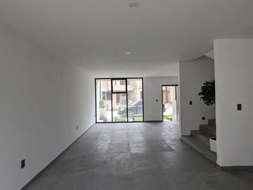 VENTA DE CASA EN RESIDENCIAL ESMERALDA EN SAN MATEO ATENCO