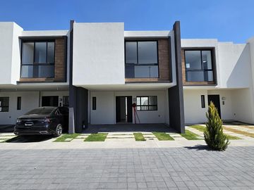 CASA NUEVA EN RENTA 3 RECAMARAS ZONA PASEO ARBOLEDAS TOLUCA