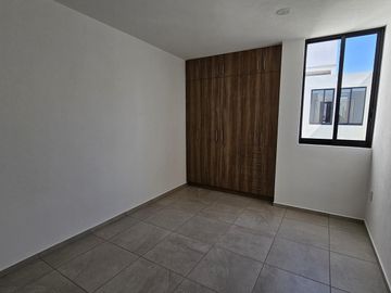 CASA NUEVA EN RENTA 3 RECAMARAS ZONA PASEO ARBOLEDAS TOLUCA