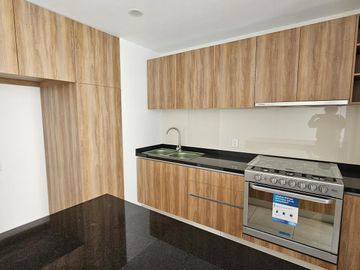 CASA NUEVA EN RENTA 3 RECAMARAS ZONA PASEO ARBOLEDAS TOLUCA