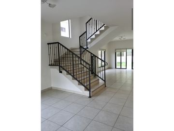 Casa en venta en Clayton Embassy Club