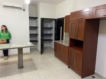Casa en venta en Clayton Embassy Club