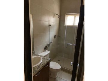 Casa en venta en Clayton Embassy Club