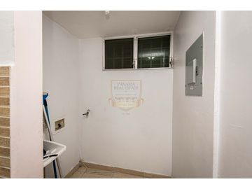 Vendo apartamento en San Francisco Carrasquilla J.C.
