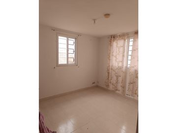 vendo o alquilo casa en Los Valles de nuevo Emperador