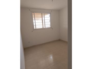 vendo o alquilo casa en Los Valles de nuevo Emperador