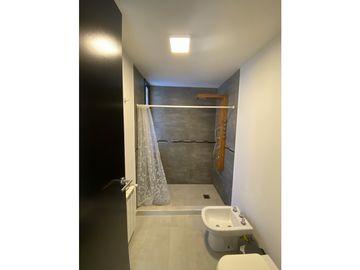 VENTA CASA 3 DORMITORIOS EN EN BARRIO CERRADO LAS CAÑITAS-MALAGUEÑO 