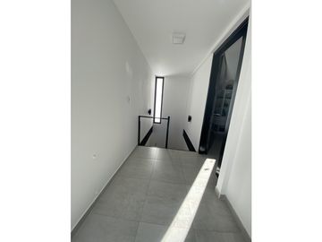 VENTA CASA 3 DORMITORIOS EN EN BARRIO CERRADO LAS CAÑITAS-MALAGUEÑO 