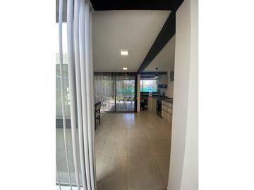 VENTA CASA 3 DORMITORIOS EN EN BARRIO CERRADO LAS CAÑITAS-MALAGUEÑO 