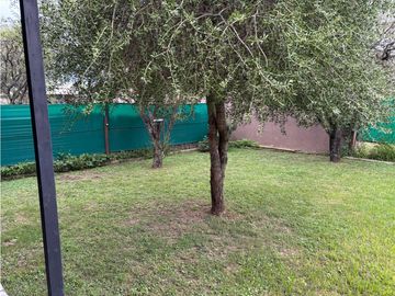 VENTA CASA 3 DORMITORIOS EN EN BARRIO CERRADO LAS CAÑITAS-MALAGUEÑO 