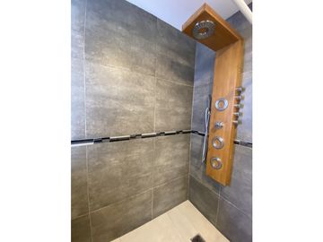 VENTA CASA 3 DORMITORIOS EN EN BARRIO CERRADO LAS CAÑITAS-MALAGUEÑO 