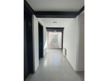 VENTA CASA 3 DORMITORIOS EN EN BARRIO CERRADO LAS CAÑITAS-MALAGUEÑO 