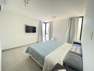 VENTA CASA 3 DORMITORIOS EN EN BARRIO CERRADO LAS CAÑITAS-MALAGUEÑO 