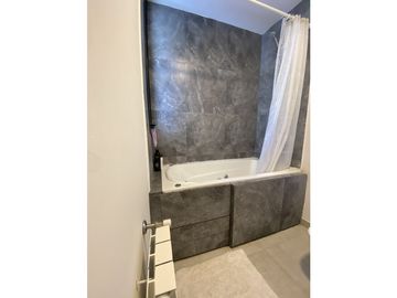VENTA CASA 3 DORMITORIOS EN EN BARRIO CERRADO LAS CAÑITAS-MALAGUEÑO 