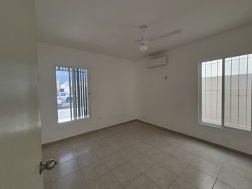 Casa NUEVA y remodelada de 2 rec en Caucel