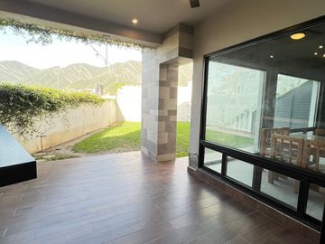 CASA EQUIPADA EN VENTA CARRETERA NACIONAL