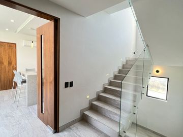CASA EQUIPADA EN VENTA CARRETERA NACIONAL