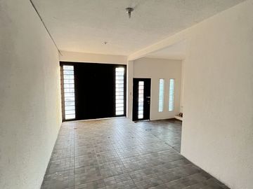 CASA EN VENTA EN JARDINES DEL PEDREGAL