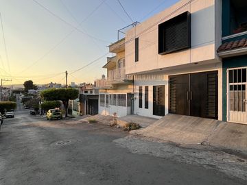 CASA EN VENTA EN JARDINES DEL PEDREGAL